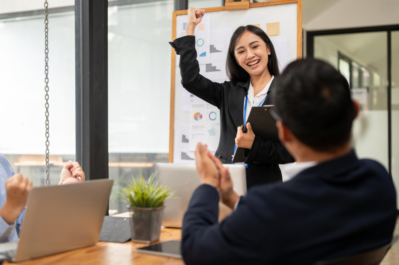 Cơ hội ngang nhau khuyến khích nhân viên duy trì động lực làm việc.