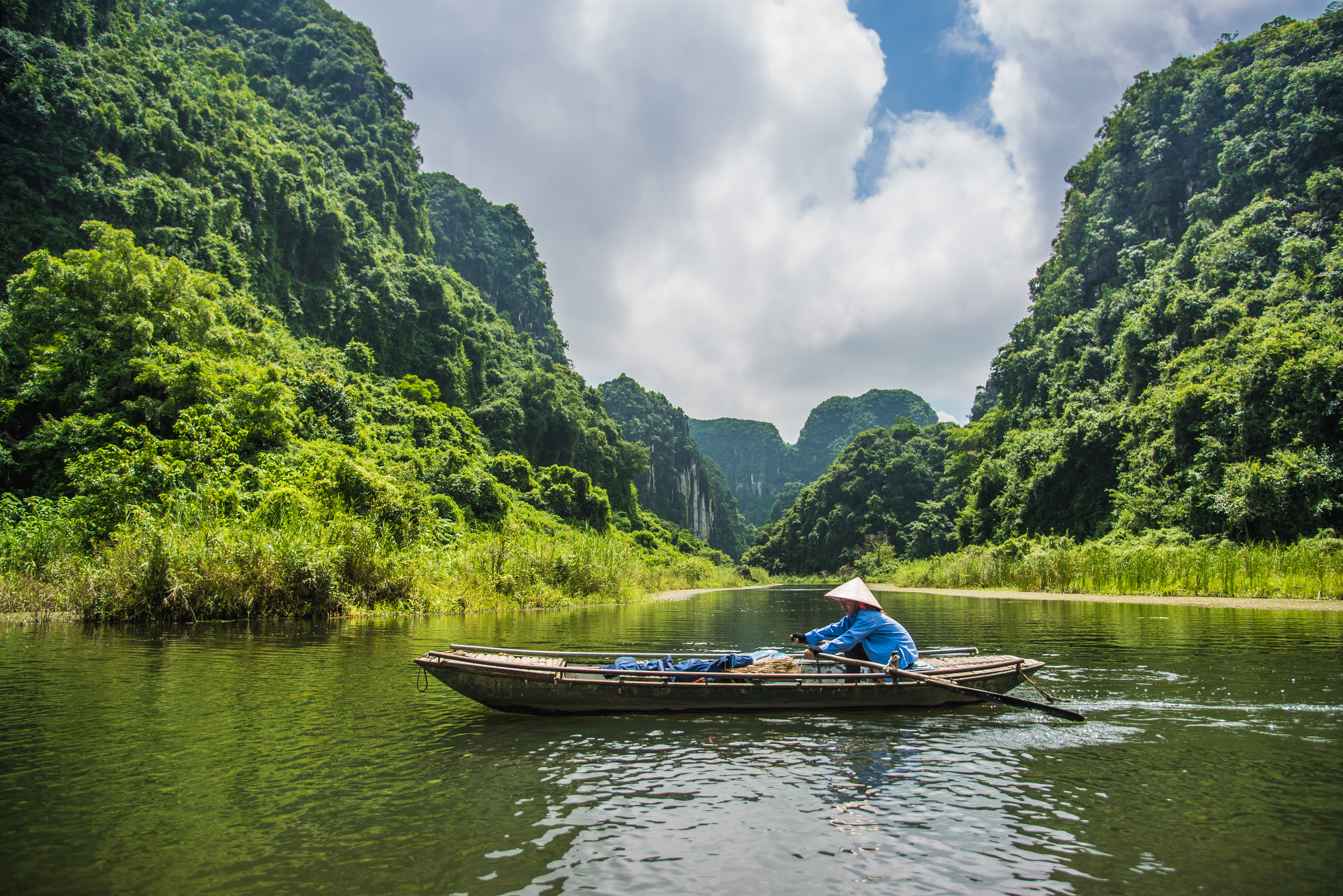 Trải nghiệm chèo thuyền ở Ninh Bình