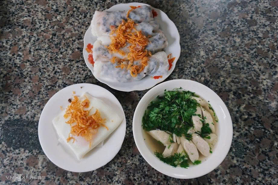 Bánh cuốn trứng Hà Giang