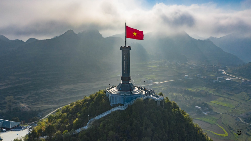 Cột cờ Lũng Cú du lịch Hà Giang