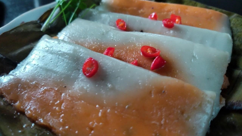Bánh nậm Huế là món ăn đặc sản được yêu thích khi du lịch Huế