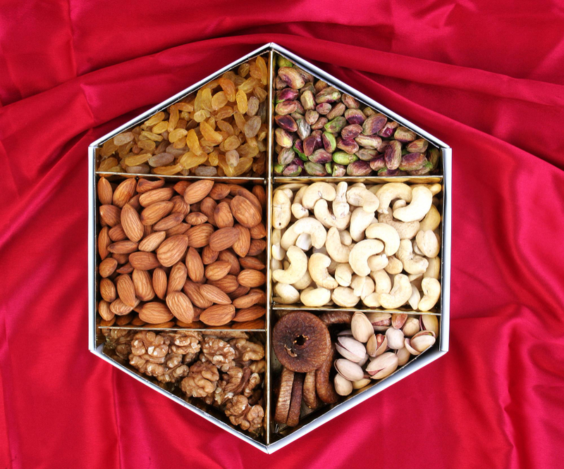 Các loại hạt làm quà tặng Tết cho nhân sự công ty