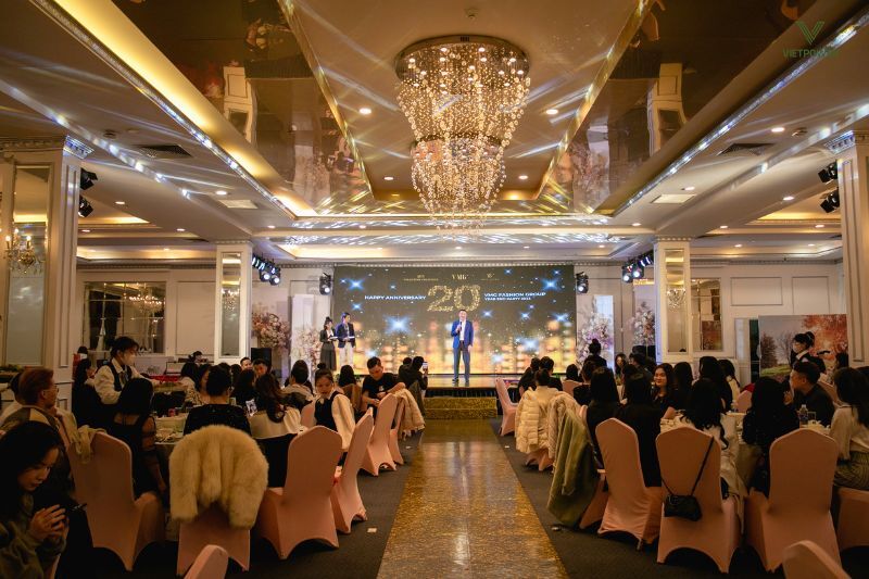 Alt: Phần phát biểu trong chương trình year end party