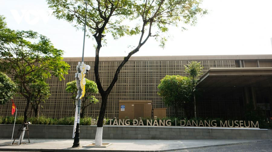 khám phá các điểm tham quan đà nẵng