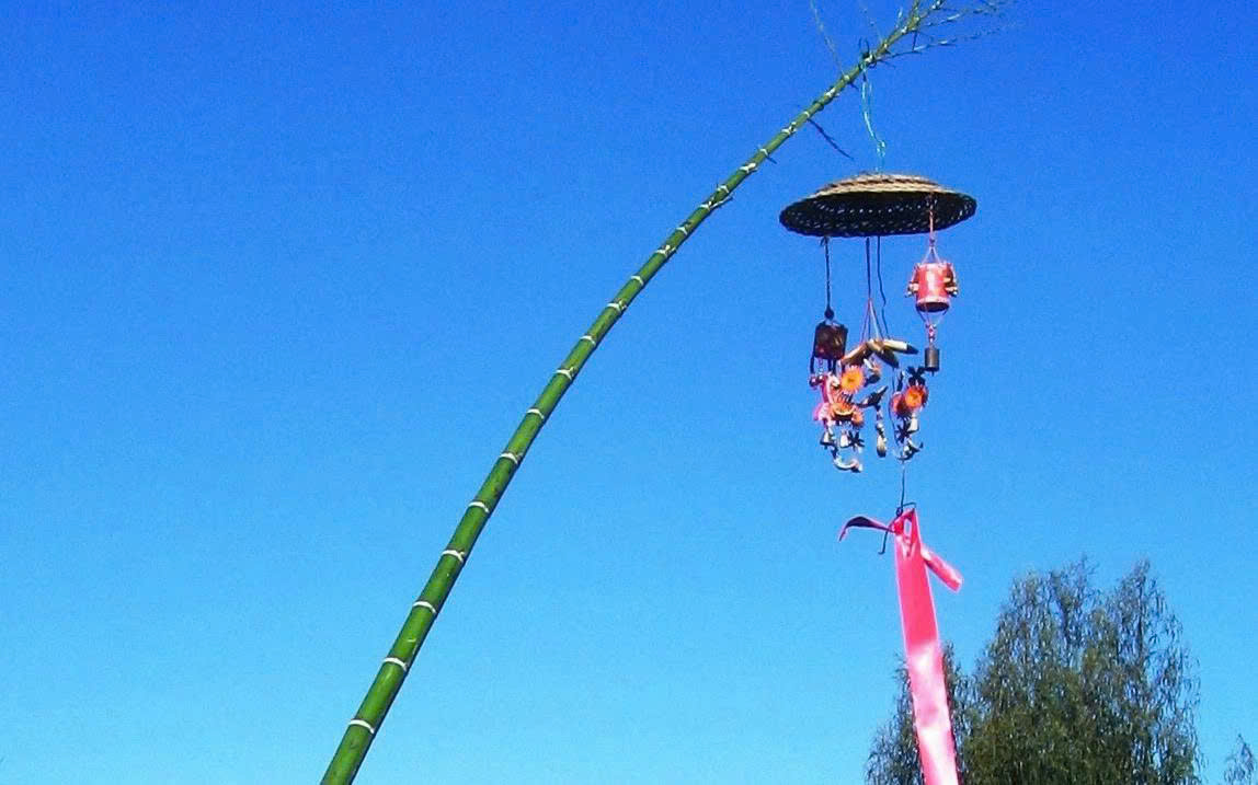 Alt: Nghi lễ khai hạ truyền thống sau Tết Nguyên đán, tượng trưng cho khởi đầu mới.