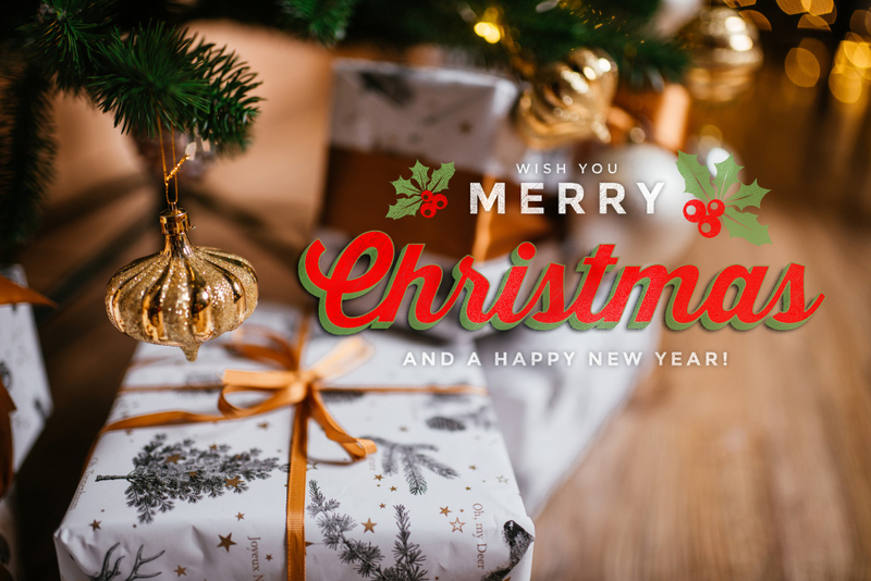 Alt: Hình ảnh đôi tình nhân đón Giáng sinh đầy ấm áp.