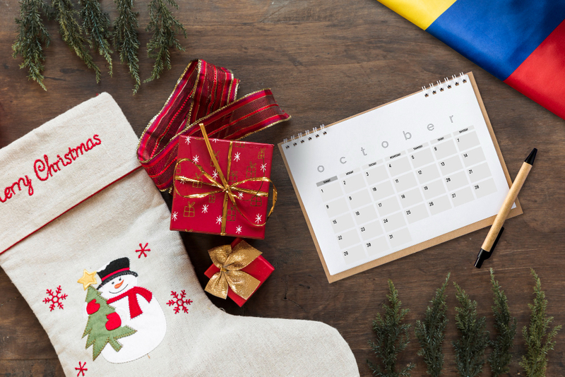 Alt: Hình ảnh câu chúc Giáng sinh tiếng Trung trên nền đỏ.