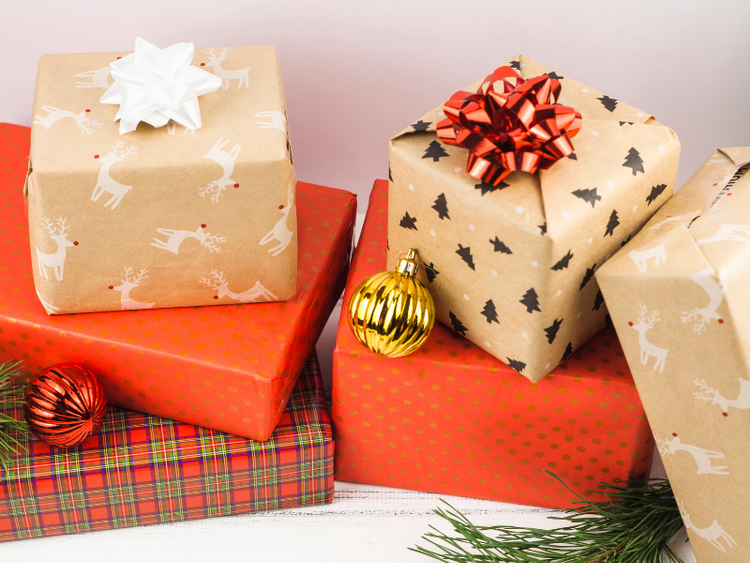 VẬN CHUYỂN QUÀ GIÁNG SINH TỪ VIỆT NAM SANG CHÂU ÂU NHANH CHÓNG, AN TOÀN, TIỆN LỢI VẬN CHUYỂN QUÀ GIÁNG SINH TỪ VIỆT NAM SANG CHÂU ÂU NHANH CHÓNG, AN TOÀN, TIỆN LỢI