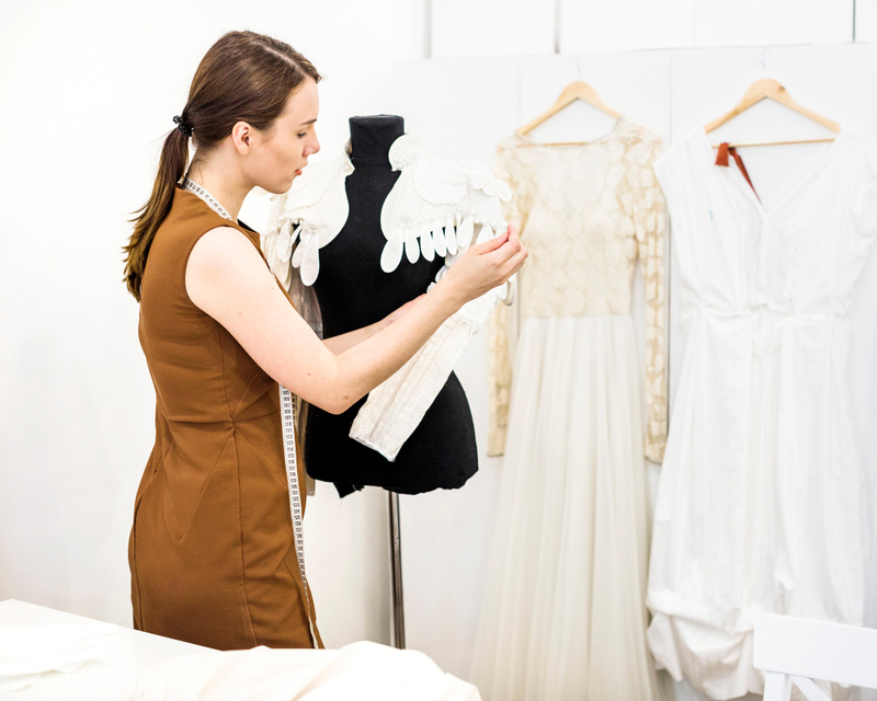 Alt: Quần áo dành cho quà kỷ niệm ngày cưới.