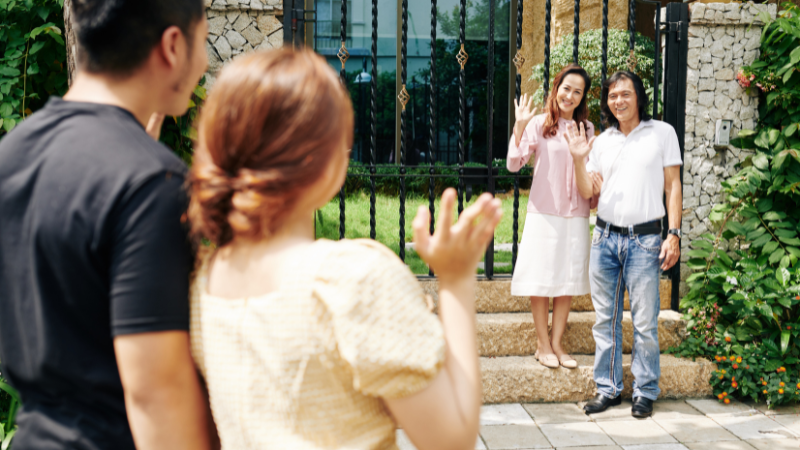 Lần ra mắt nhà bạn gái - tạo ấn tượng tốt qua cách ứng xử và giao tiếp