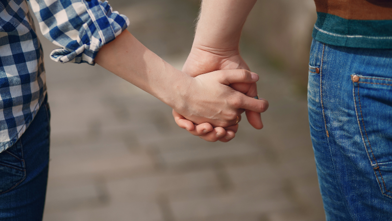 Chuẩn bị ra mắt gia đình bạn gái với tâm lý thoải mái và hành động tinh tế