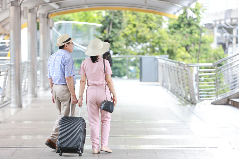 Alt: Quà tặng 20 10 cho vợ là chuyến du lịch thư giãn, gắn kết tình cảm vợ chồng.