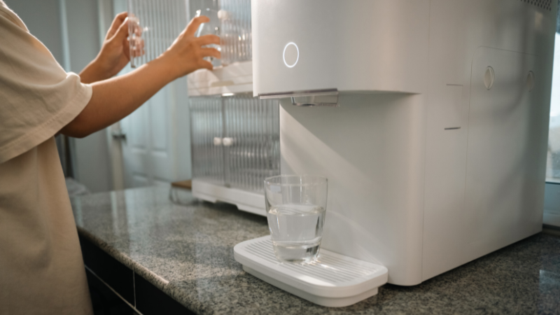 Quà tặng mẹ 20/10 máy lọc nước hỗ trợ sức khỏe và đời sống gia đình