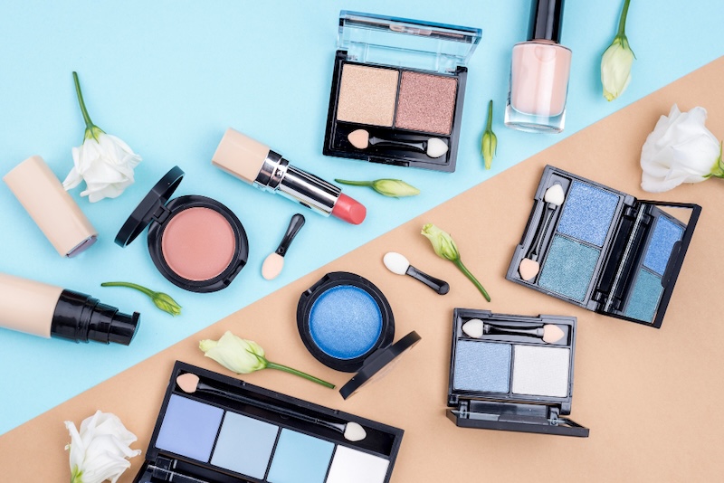 - Hình ảnh quà 8/3 tinh tế cho cô giáo đẹp trang nhã