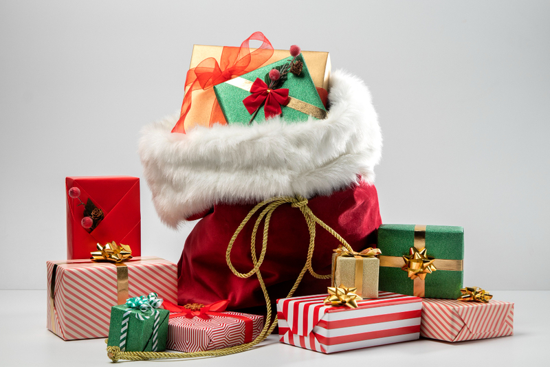 Alt: Giỏ quà Noel tặng bạn bè dịp Giáng sinh.