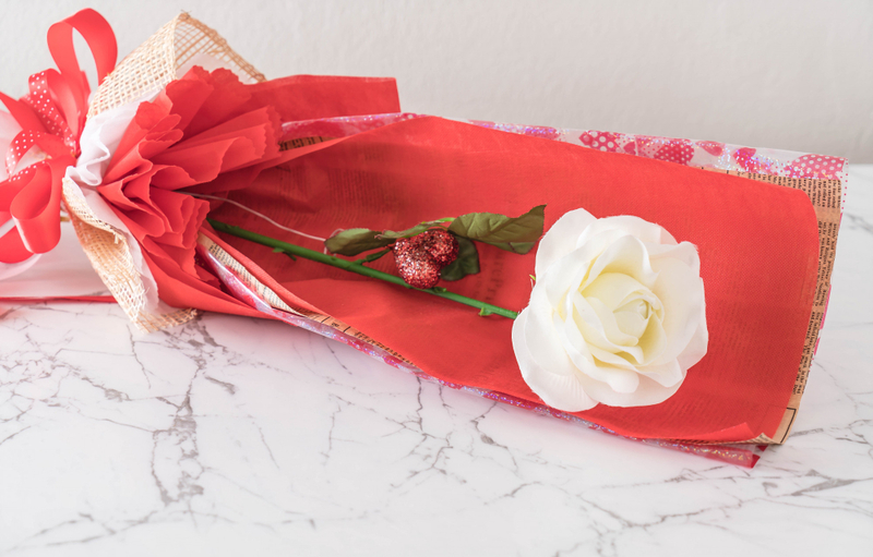 Alt: Hoa sáp Noel – món quà Giáng sinh thanh lịch dành cho đồng nghiệp.