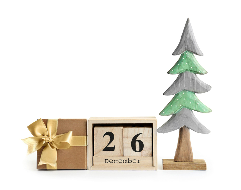 Alt: Quà Noel cho nhân viên – lịch gỗ Giáng sinh ấn tượng.