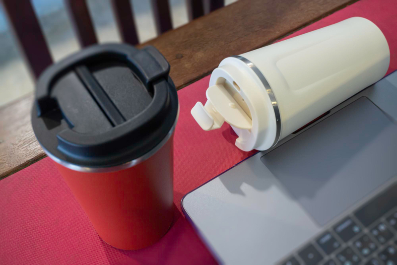 Alt: cốc cà phê nam giới tặng quà sinh nhật cho anh trai