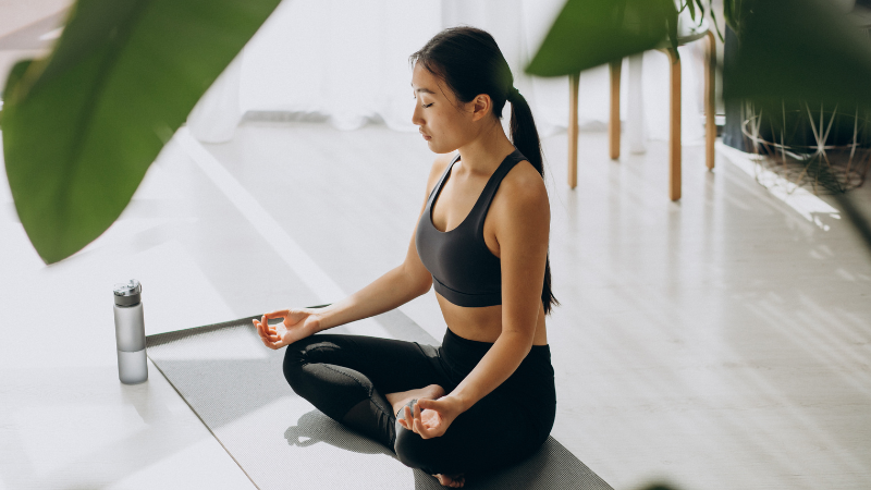 Thẻ yoga, thiền làm quà 20/10