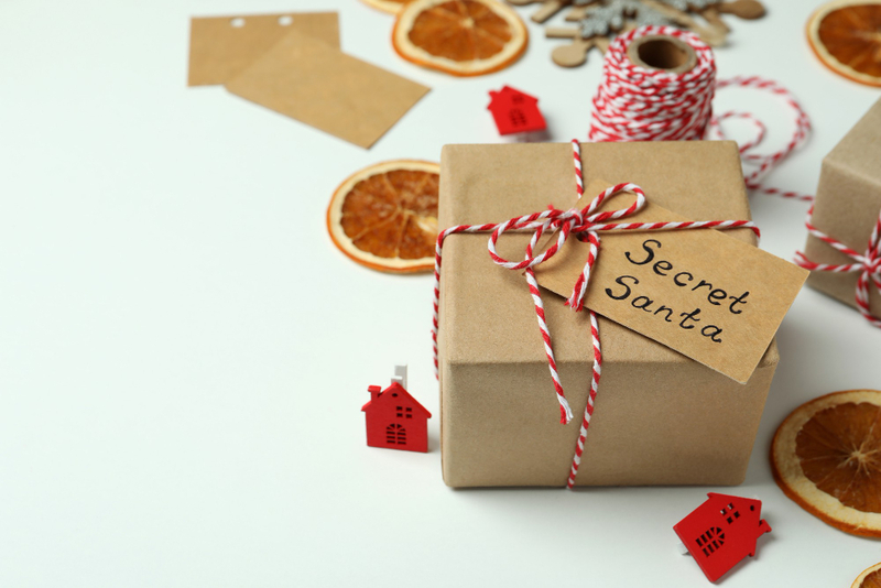 Alt: Quà handmade Noel cho bạn bè ý nghĩa.