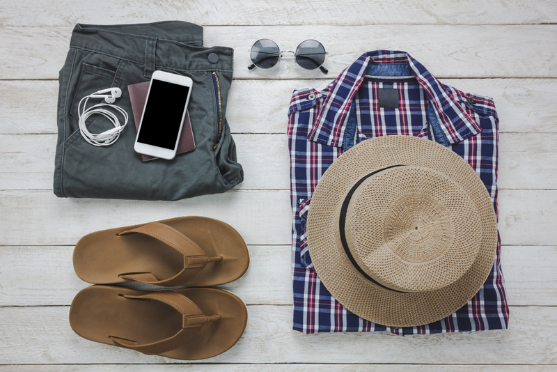 Alt: Bộ trang phục nam tính hoặc giày công sở