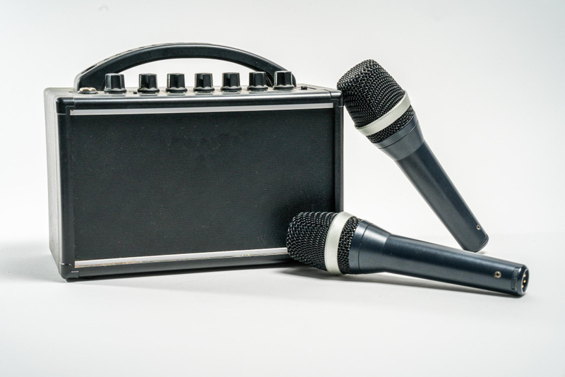 Set micro nói và loa nhỏ tặng giáo viên