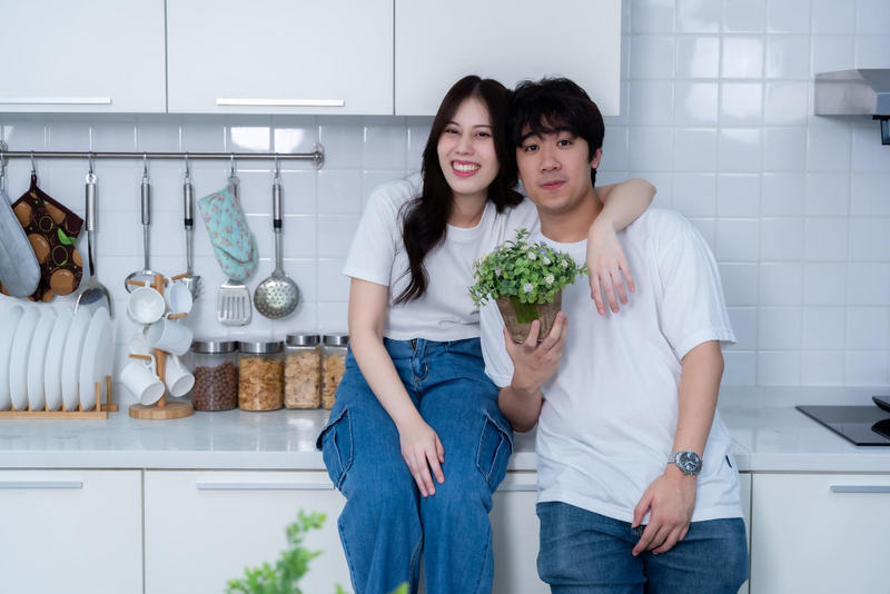 Alt: Đồ đôi couple cho quà kỷ niệm ngày cưới.