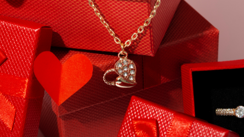 Trang sức quý giá quà tặng ngày Thất Tịch cho người yêu sang trọng và gắn kết