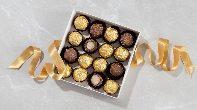 Hộp quà chocolate lãng mạn cho người yêu