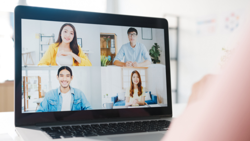 Video tổng hợp hình ảnh lớp cũ – quà tặng thầy cô nhân ngày họp lớp đầy cảm xúc