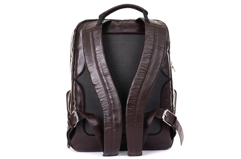 Alt: quà Giáng sinh cho bạn trai là balo cặp táp văn phòng