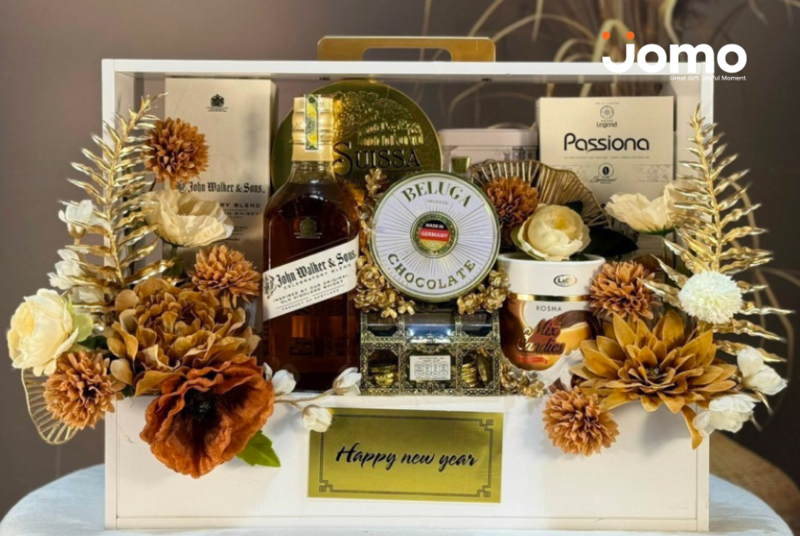 Hộp quà Tết cao cấp làm quà tặng sếp nam thăng chức, quà tặng sếp khi lên chức sang trọng dịp Tết.