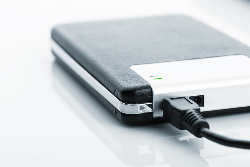 Quà tặng sinh nhật sếp sạc dự phòng hiện đại