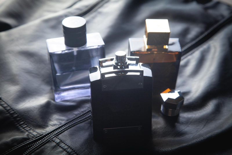 Alt: Quà Valentine tặng chồng bằng nước hoa tạo cảm giác tự tin khi sử dụng