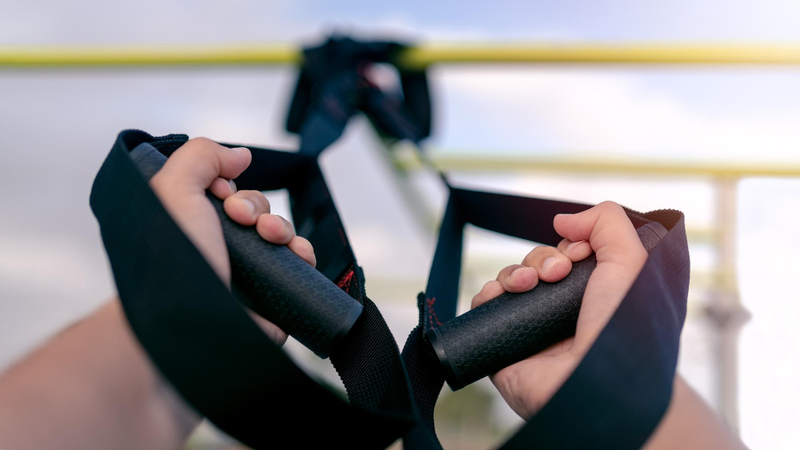 Alt: Thiết bị thể thao quà Tết sức khỏe.