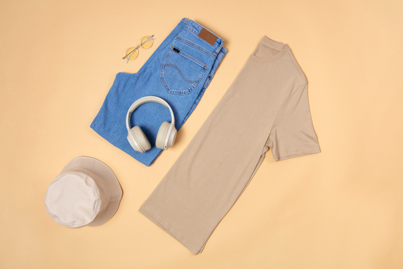 Alt: Quần áo làm quà Tết tặng thầy cô