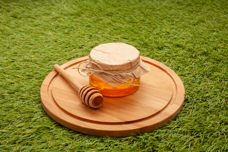 Alt: Mật ong rừng nguyên chất quà Tết sức khỏe.