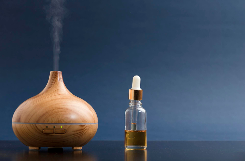 Alt: Máy khuếch tán tinh dầu quà Tết sức khỏe.