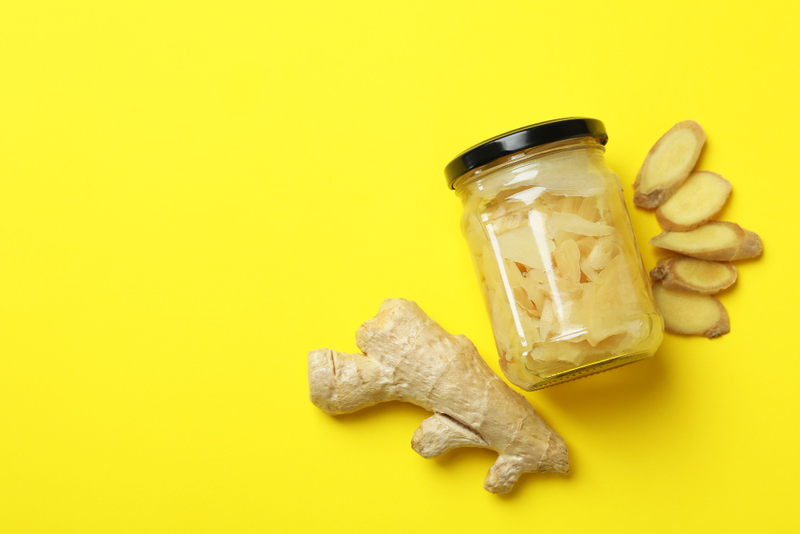 Alt: Mứt gừng làm quà Tết tặng thầy cô