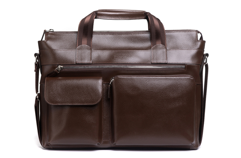 Alt: Túi xách nam dùng đi làm trong các quà tặng Valentine cho nam