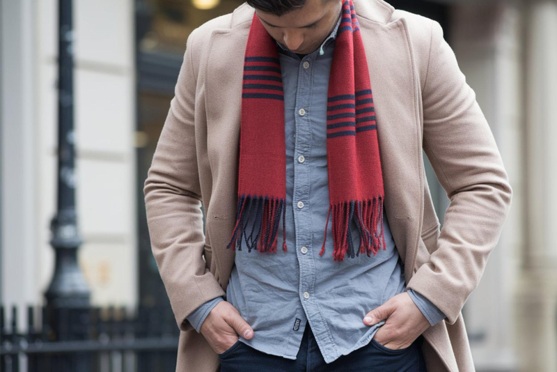 Alt: Khăn choàng nam quà Valentine cho nam dịp thời tiết lạnh