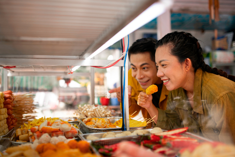 Xe kem và xe trà sữa phục vụ nhân viên trong ngày 20/10.
