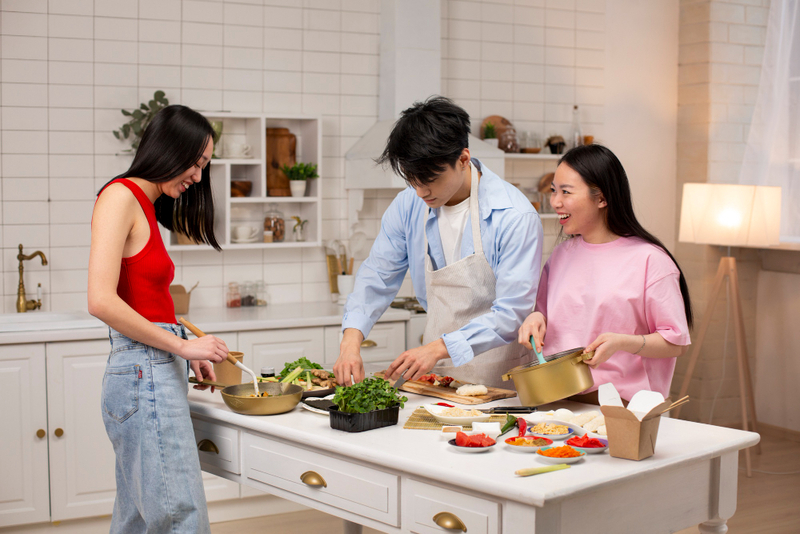 Cuộc thi Phái mạnh vào bếp mừng 20/10 tại công ty.